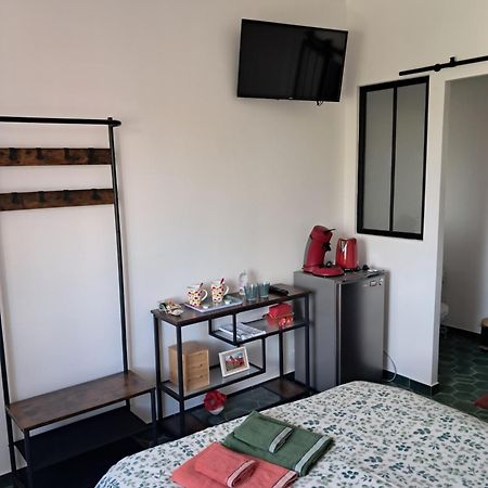 Gentil Coquelicot Apartment Mirepoix  Bagian luar foto